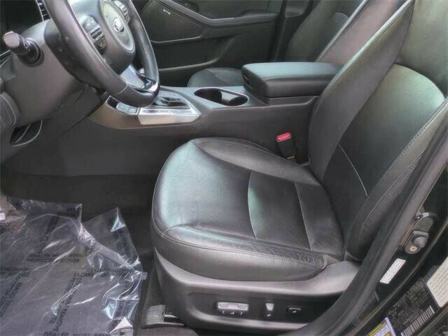 Красный Киа Оптима, объемом двигателя 2.4 л и пробегом 79 тыс. км за 4100 $, фото 9 на Automoto.ua