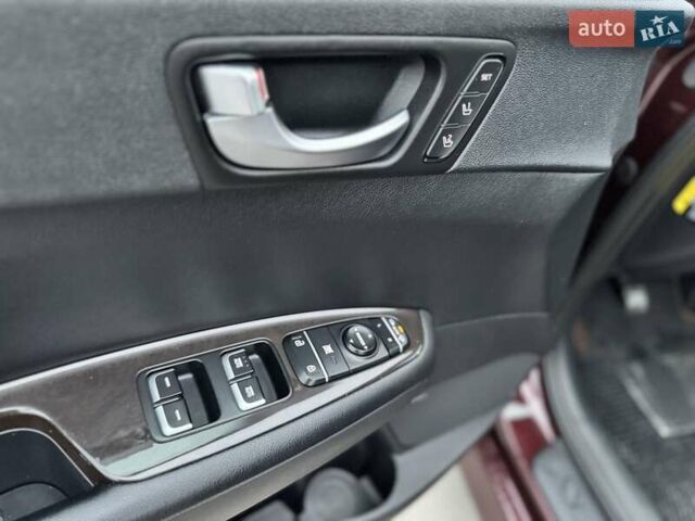 Красный Киа Оптима, объемом двигателя 2.36 л и пробегом 154 тыс. км за 12500 $, фото 29 на Automoto.ua