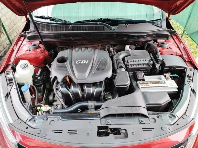 Красный Киа Оптима, объемом двигателя 2.4 л и пробегом 124 тыс. км за 9000 $, фото 2 на Automoto.ua