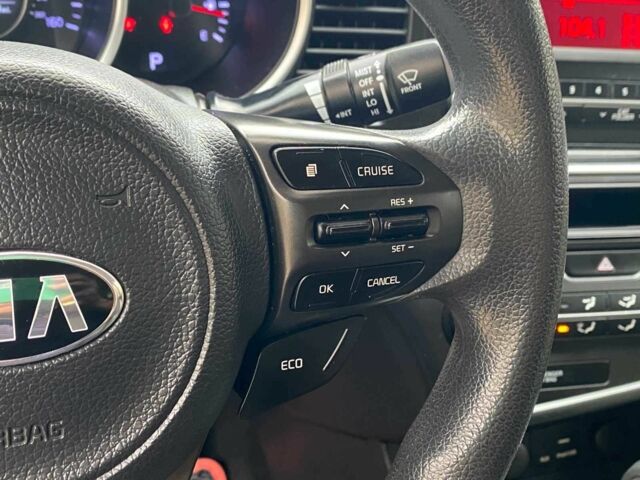 Червоний Кіа Оптіма, об'ємом двигуна 2.4 л та пробігом 162 тис. км за 9700 $, фото 18 на Automoto.ua