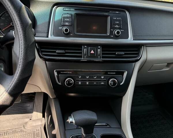 Червоний Кіа Оптіма, об'ємом двигуна 2.4 л та пробігом 90 тис. км за 10700 $, фото 6 на Automoto.ua