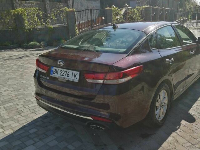 Кіа Оптіма 2016 у Рівному на Automoto.ua Червоний Кіа Оптіма, об'ємом двигуна 2.4 л та пробігом 98 тис. км за 8700 $, фото 12 на Automoto.ua