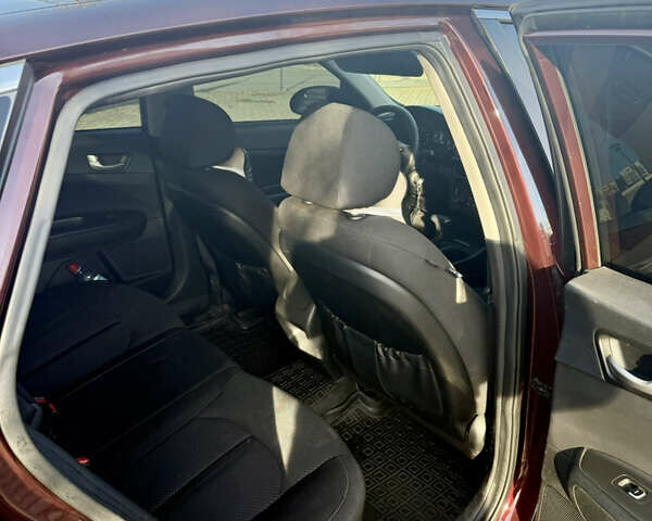 Красный Киа Оптима, объемом двигателя 2.36 л и пробегом 91 тыс. км за 10999 $, фото 21 на Automoto.ua