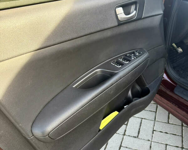 Красный Киа Оптима, объемом двигателя 2.36 л и пробегом 91 тыс. км за 10999 $, фото 27 на Automoto.ua