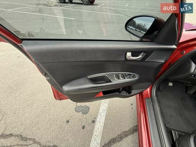 Красный Киа Оптима, объемом двигателя 2.4 л и пробегом 145 тыс. км за 12900 $, фото 8 на Automoto.ua