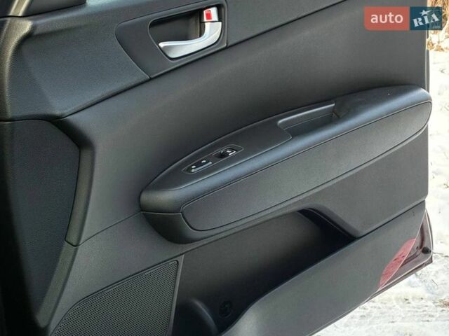 Красный Киа Оптима, объемом двигателя 2.4 л и пробегом 223 тыс. км за 10200 $, фото 20 на Automoto.ua