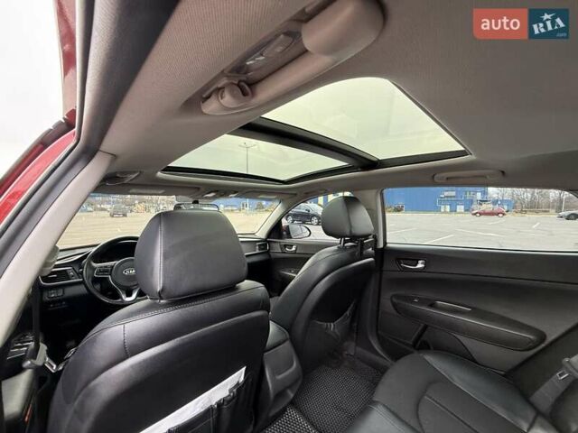 Красный Киа Оптима, объемом двигателя 2.4 л и пробегом 145 тыс. км за 12900 $, фото 13 на Automoto.ua