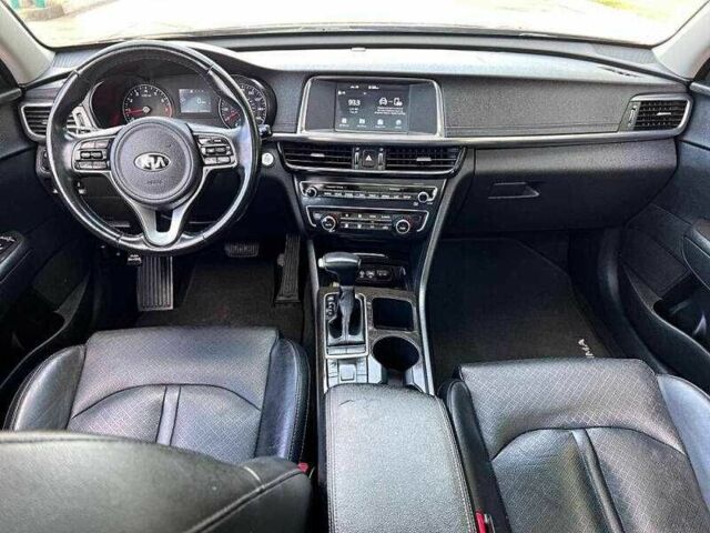 Киа Оптима 2018 в Львове на Automoto.ua Красный Киа Оптима, объемом двигателя 2.4 л и пробегом 43 тыс. км за 2300 $, фото 4 на Automoto.ua