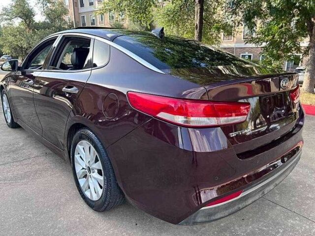 Киа Оптима 2018 в Львове на Automoto.ua Красный Киа Оптима, объемом двигателя 2.4 л и пробегом 43 тыс. км за 2300 $, фото 1 на Automoto.ua