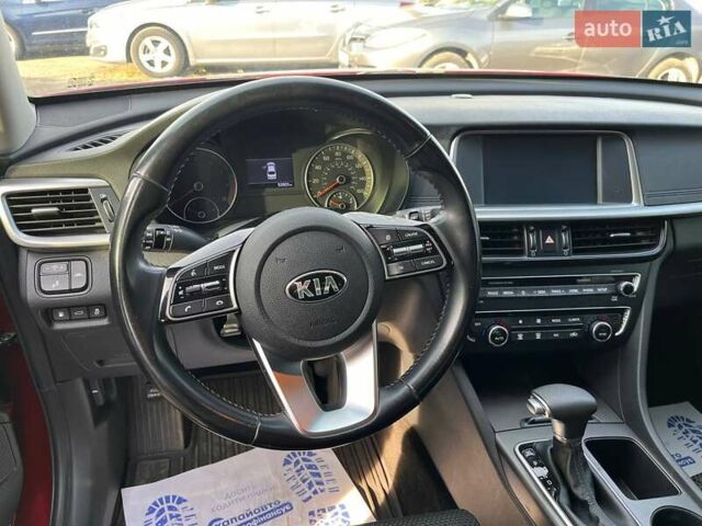 Красный Киа Оптима, объемом двигателя 2.36 л и пробегом 85 тыс. км за 12800 $, фото 10 на Automoto.ua