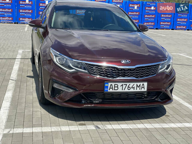 Красный Киа Оптима, объемом двигателя 2.36 л и пробегом 107 тыс. км за 13600 $, фото 45 на Automoto.ua