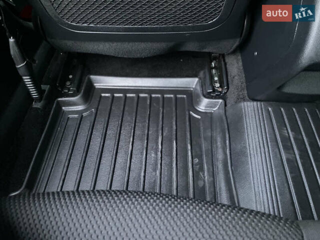 Красный Киа Оптима, объемом двигателя 2.36 л и пробегом 113 тыс. км за 14500 $, фото 6 на Automoto.ua