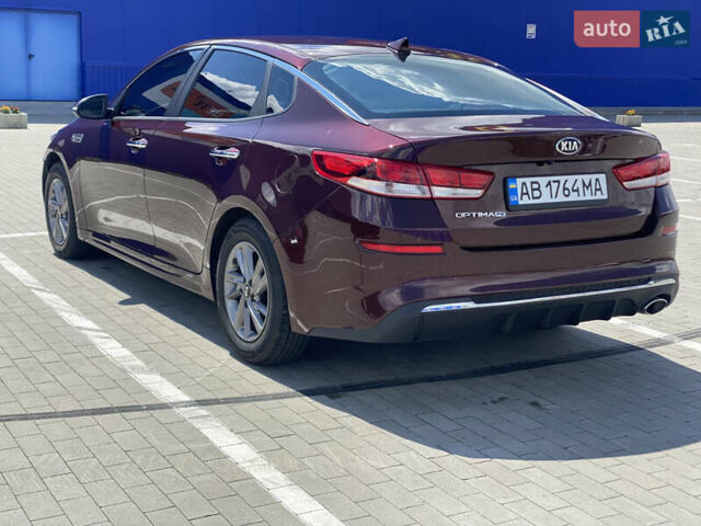 Красный Киа Оптима, объемом двигателя 2.36 л и пробегом 107 тыс. км за 13600 $, фото 30 на Automoto.ua