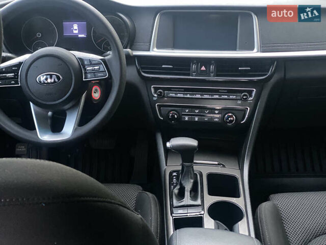 Красный Киа Оптима, объемом двигателя 2.36 л и пробегом 113 тыс. км за 14500 $, фото 3 на Automoto.ua
