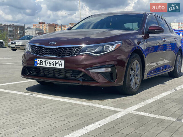 Красный Киа Оптима, объемом двигателя 2.36 л и пробегом 113 тыс. км за 14500 $, фото 26 на Automoto.ua