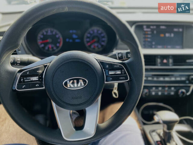 Красный Киа Оптима, объемом двигателя 2.36 л и пробегом 113 тыс. км за 14500 $, фото 12 на Automoto.ua