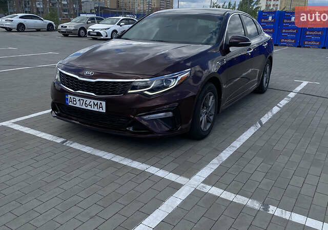 Красный Киа Оптима, объемом двигателя 2.36 л и пробегом 107 тыс. км за 13600 $, фото 43 на Automoto.ua