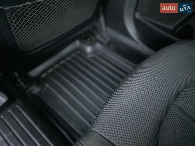 Красный Киа Оптима, объемом двигателя 2.36 л и пробегом 113 тыс. км за 14500 $, фото 5 на Automoto.ua