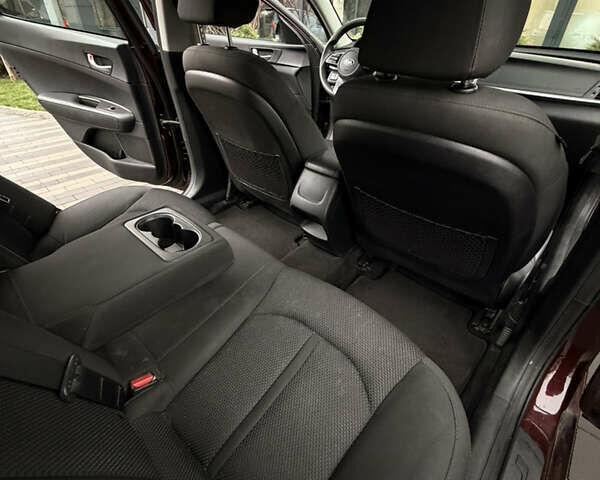 Червоний Кіа Оптіма, об'ємом двигуна 2.36 л та пробігом 80 тис. км за 13500 $, фото 17 на Automoto.ua