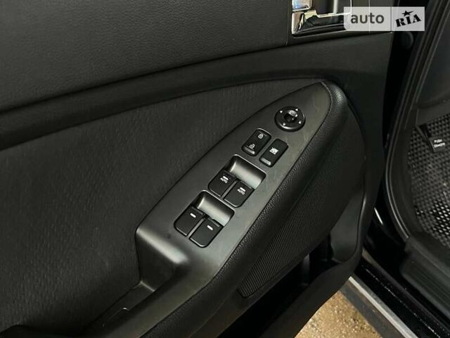 Киа Оптима, объемом двигателя 2.4 л и пробегом 280 тыс. км за 10300 $, фото 9 на Automoto.ua