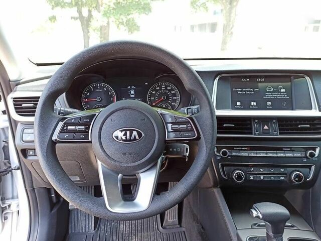 Киа Оптима, объемом двигателя 2.4 л и пробегом 37 тыс. км за 17200 $, фото 12 на Automoto.ua
