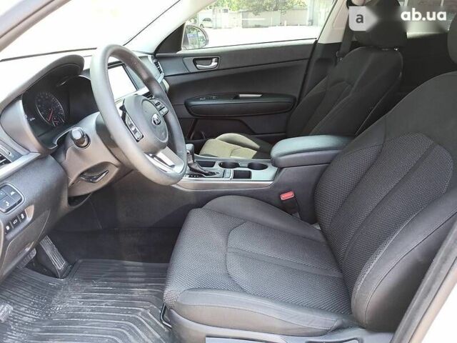 Киа Оптима, объемом двигателя 2.4 л и пробегом 37 тыс. км за 17200 $, фото 10 на Automoto.ua