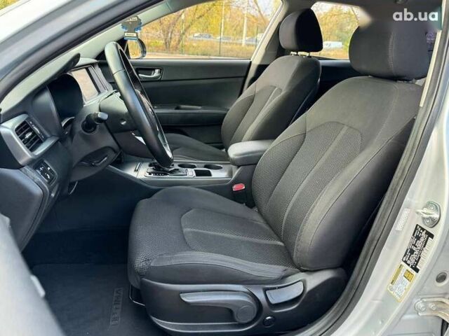Киа Оптима, объемом двигателя 2.4 л и пробегом 85 тыс. км за 13900 $, фото 10 на Automoto.ua
