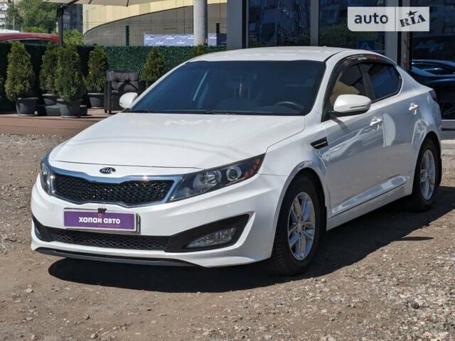 Киа Оптима, объемом двигателя 2.4 л и пробегом 250 тыс. км за 8600 $, фото 2 на Automoto.ua