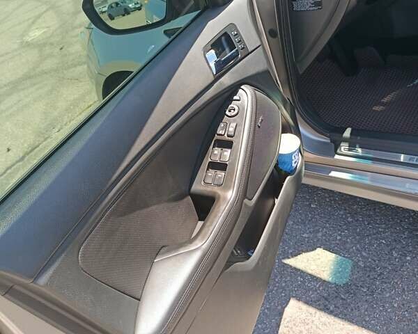 Киа Оптима, объемом двигателя 2.4 л и пробегом 300 тыс. км за 11000 $, фото 10 на Automoto.ua