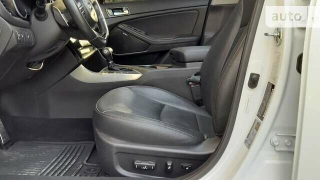 Киа Оптима, объемом двигателя 2 л и пробегом 107 тыс. км за 13300 $, фото 7 на Automoto.ua