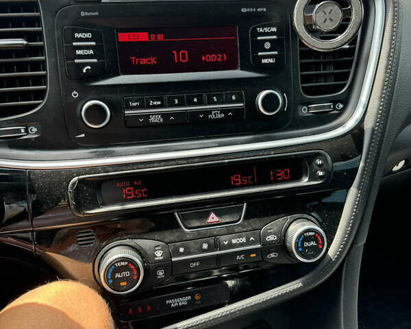 Киа Оптима, объемом двигателя 1.7 л и пробегом 213 тыс. км за 9037 $, фото 16 на Automoto.ua