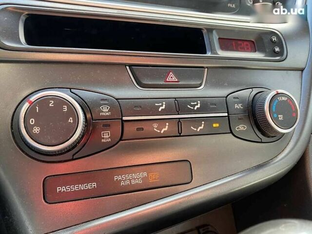 Киа Оптима, объемом двигателя 2.4 л и пробегом 160 тыс. км за 10990 $, фото 13 на Automoto.ua