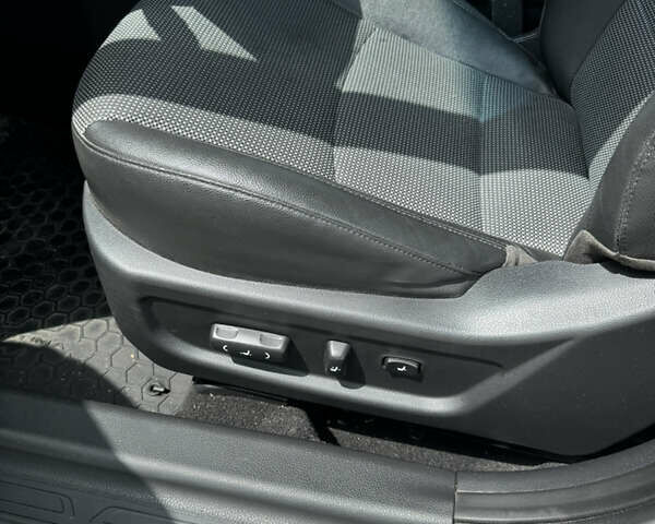 Киа Оптима, объемом двигателя 1.7 л и пробегом 213 тыс. км за 9037 $, фото 12 на Automoto.ua