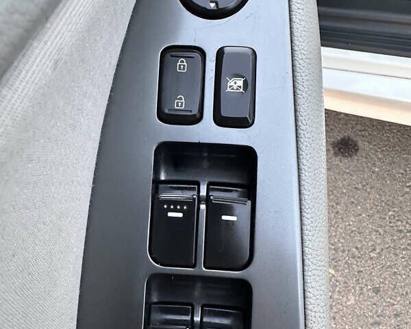 Киа Оптима, объемом двигателя 2.4 л и пробегом 170 тыс. км за 8499 $, фото 13 на Automoto.ua