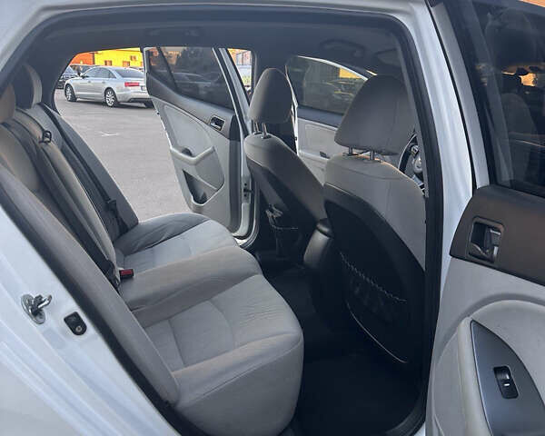 Киа Оптима, объемом двигателя 2.4 л и пробегом 170 тыс. км за 8499 $, фото 20 на Automoto.ua