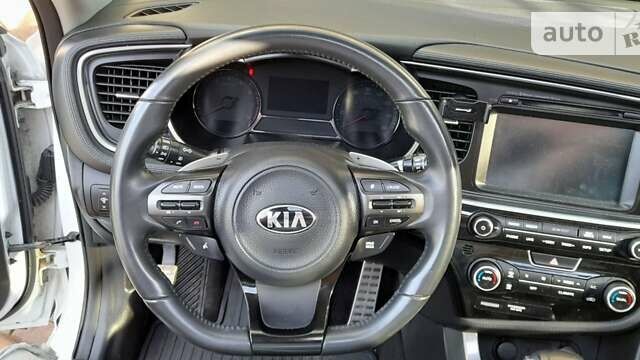 Киа Оптима, объемом двигателя 2 л и пробегом 107 тыс. км за 13300 $, фото 5 на Automoto.ua