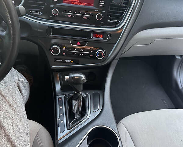 Киа Оптима, объемом двигателя 2.4 л и пробегом 170 тыс. км за 8499 $, фото 11 на Automoto.ua