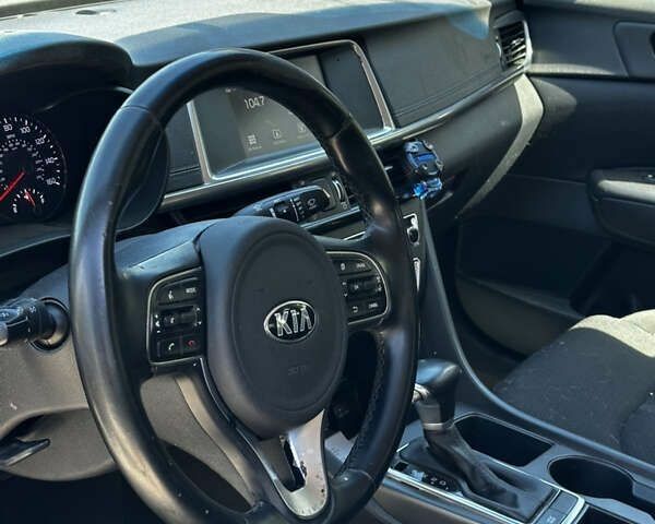 Киа Оптима 2016 в Львове на Automoto.ua Киа Оптима, объемом двигателя 0 л и пробегом 110 тыс. км за 8400 $, фото 7 на Automoto.ua