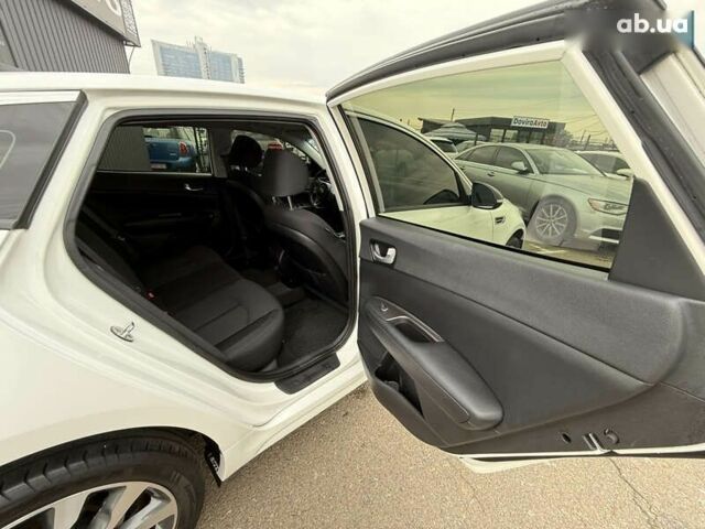 Киа Оптима, объемом двигателя 2.4 л и пробегом 150 тыс. км за 10990 $, фото 16 на Automoto.ua