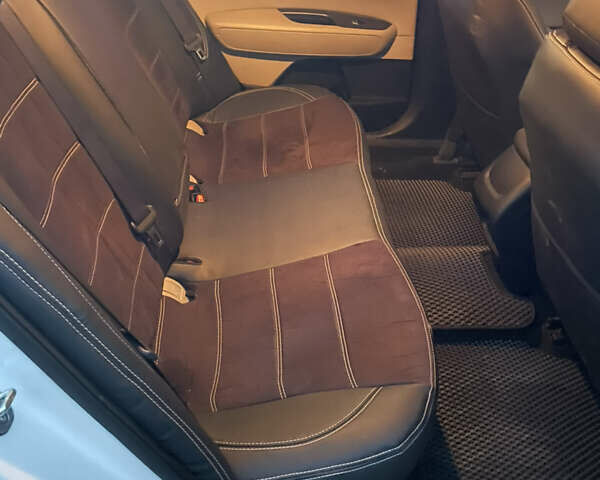 Киа Оптима, объемом двигателя 2.36 л и пробегом 92 тыс. км за 13000 $, фото 15 на Automoto.ua