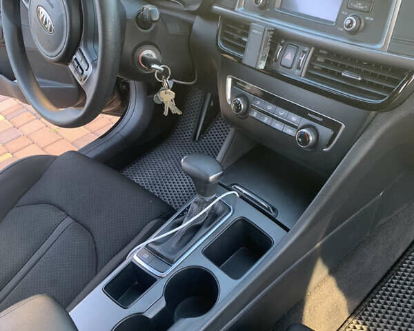 Киа Оптима, объемом двигателя 2.36 л и пробегом 70 тыс. км за 11000 $, фото 12 на Automoto.ua