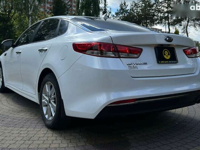 Киа Оптима, объемом двигателя 2.4 л и пробегом 139 тыс. км за 10450 $, фото 4 на Automoto.ua