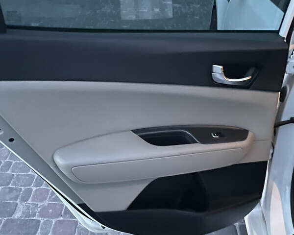 Киа Оптима, объемом двигателя 2.36 л и пробегом 92 тыс. км за 13000 $, фото 8 на Automoto.ua