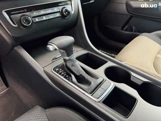 Киа Оптима, объемом двигателя 2.4 л и пробегом 182 тыс. км за 9300 $, фото 14 на Automoto.ua