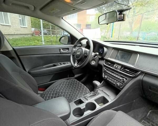 Кіа Оптіма, об'ємом двигуна 2.36 л та пробігом 137 тис. км за 10500 $, фото 5 на Automoto.ua