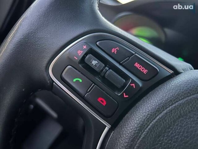 Кіа Оптіма, об'ємом двигуна 0 л та пробігом 105 тис. км за 18700 $, фото 19 на Automoto.ua