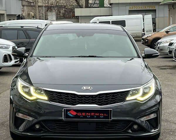 Киа Оптима, объемом двигателя 1.6 л и пробегом 119 тыс. км за 13800 $, фото 1 на Automoto.ua