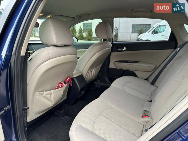 Киа Оптима, объемом двигателя 2.4 л и пробегом 82 тыс. км за 15222 $, фото 9 на Automoto.ua