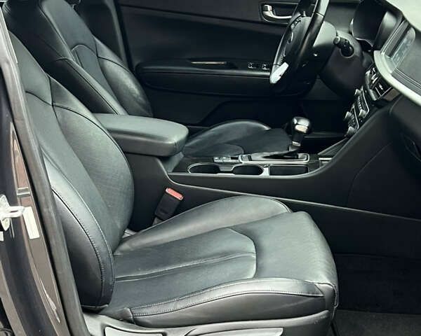 Киа Оптима, объемом двигателя 1.6 л и пробегом 119 тыс. км за 13800 $, фото 29 на Automoto.ua