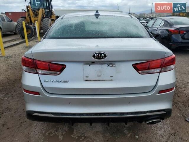 Киа Оптима, объемом двигателя 2.36 л и пробегом 100 тыс. км за 2400 $, фото 5 на Automoto.ua